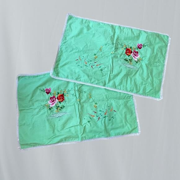 Vtg MCM Embroidered Green Silk Rose Koi Pond Lace Set Of Two Pillowcases Shams - Picture 1 of 12